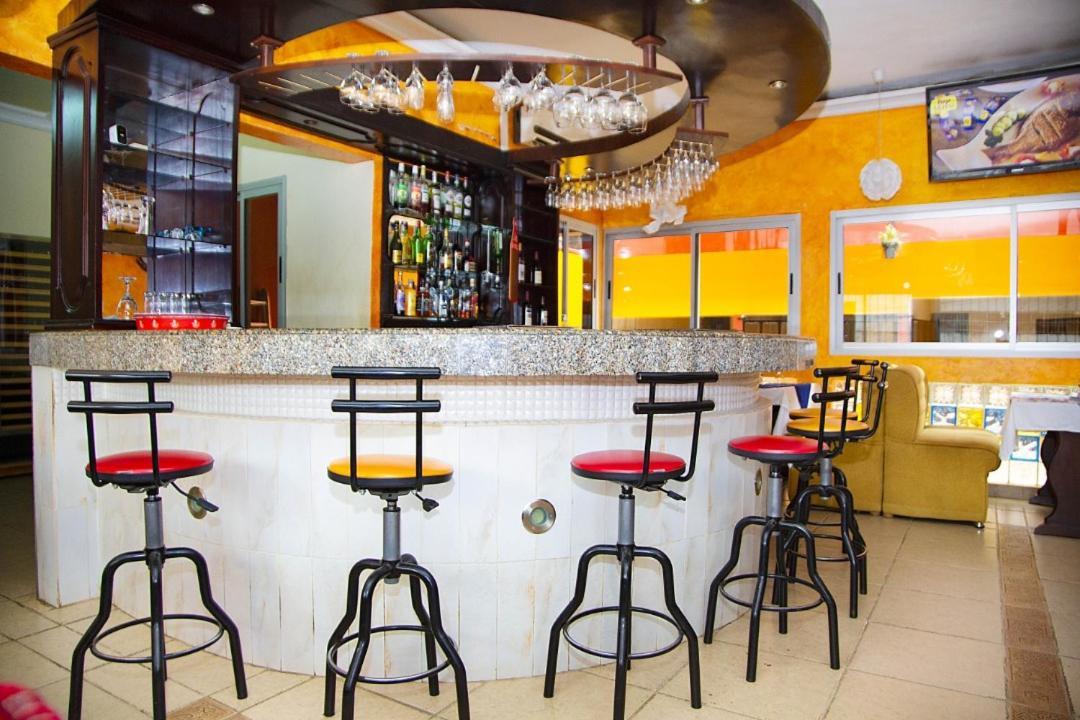 Cypa Hotel アビジャン エクステリア 写真