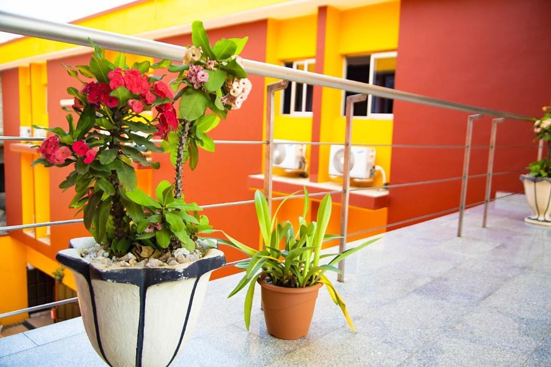 Cypa Hotel アビジャン エクステリア 写真