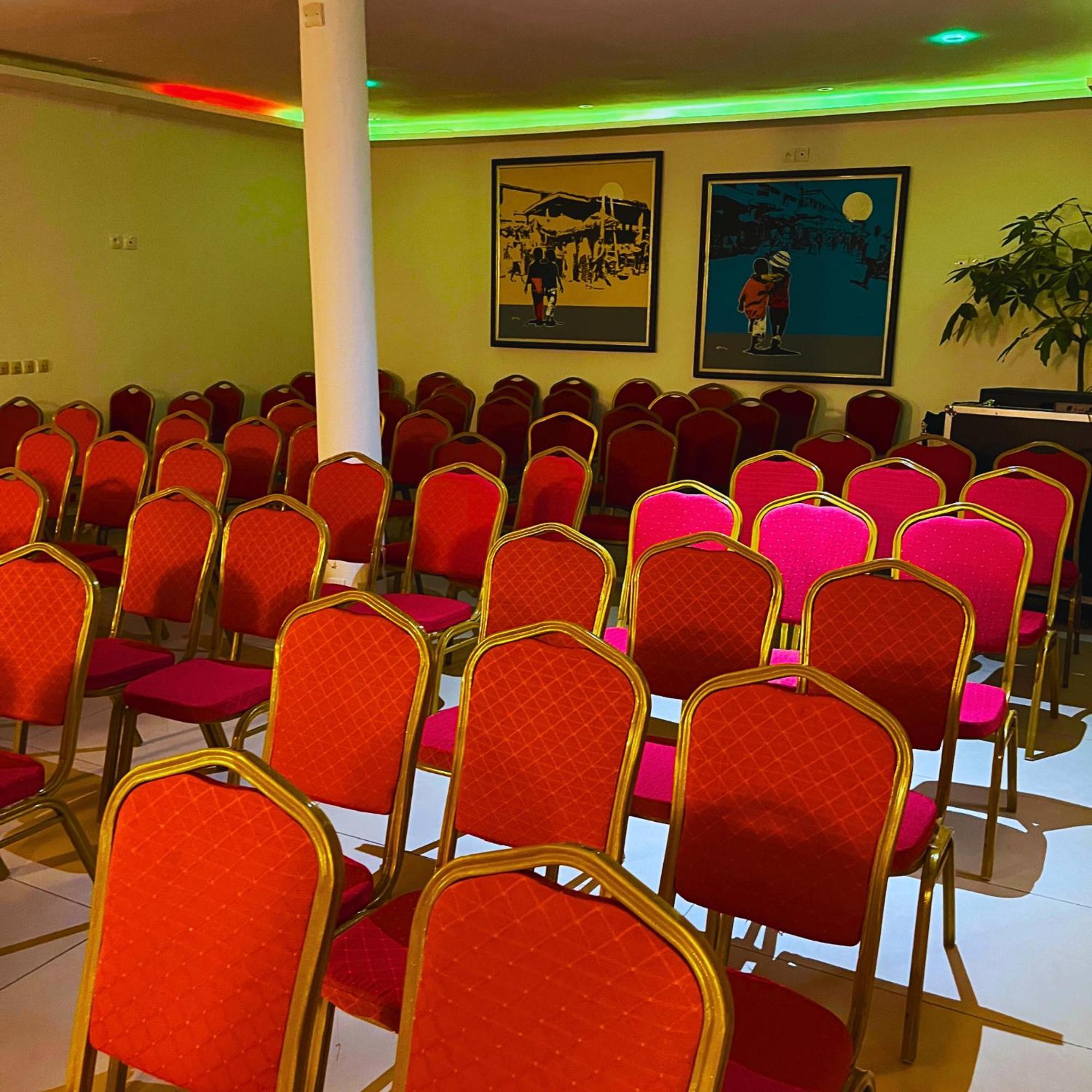 Cypa Hotel アビジャン エクステリア 写真